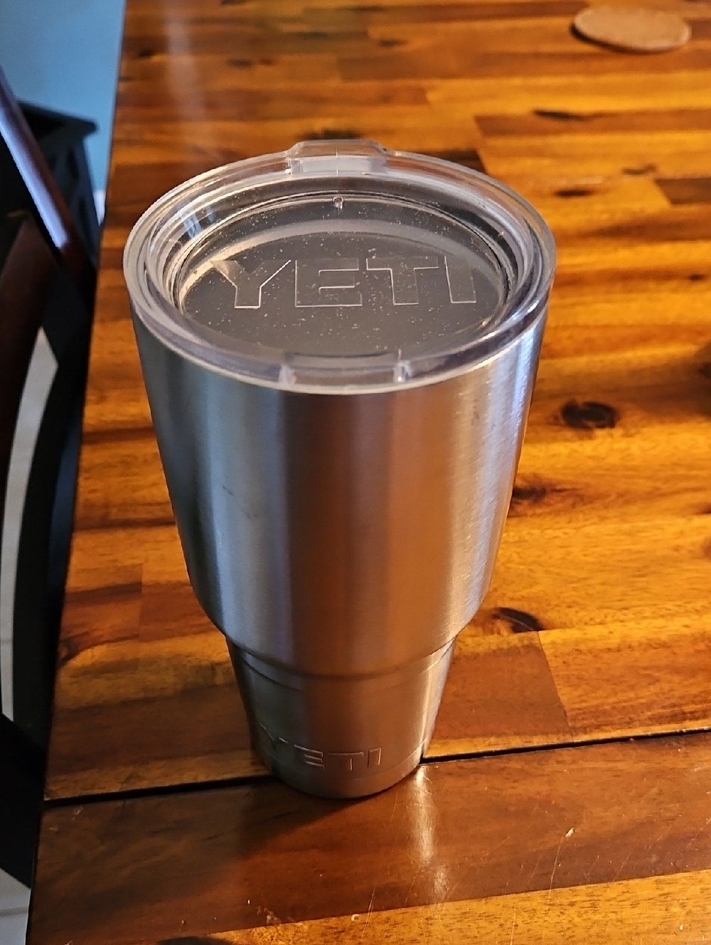 Yeti Silver Stainless Steel Insulated Tumbler with Clear Lid 30oz